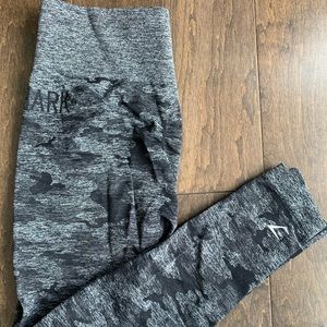 Gymshark Camo Seamless Black Leggings L